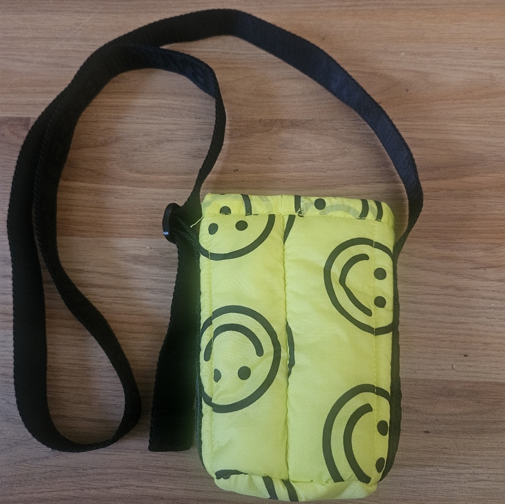 Baggu Yellow Smiley Face Water Bottle bag